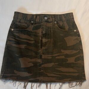 Lucky Brand Camo Mini Skirt - Olive/Brown Sz 2/26